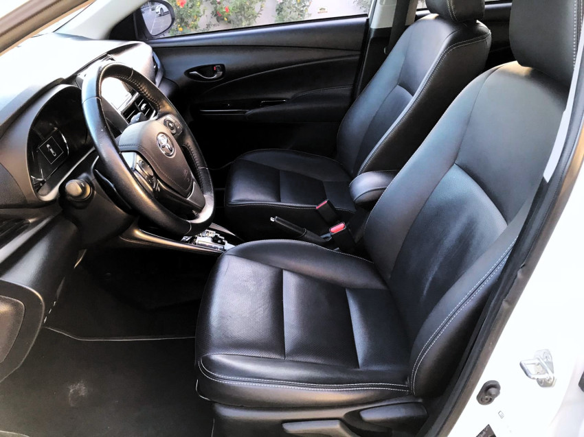 toyota yaris xls sedan 1.5 flex  automatico7 toyota yaris xls sedan 1.5 flex  automatico7