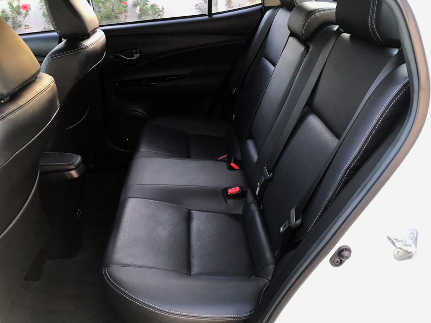 toyota yaris xls sedan 1.5 flex  automatico8 toyota yaris xls sedan 1.5 flex  automatico8