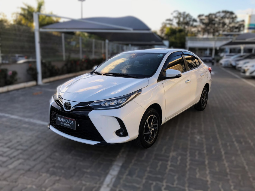 toyota yaris xls sedan 1.5 flex  automatico2 toyota yaris xls sedan 1.5 flex  automatico2