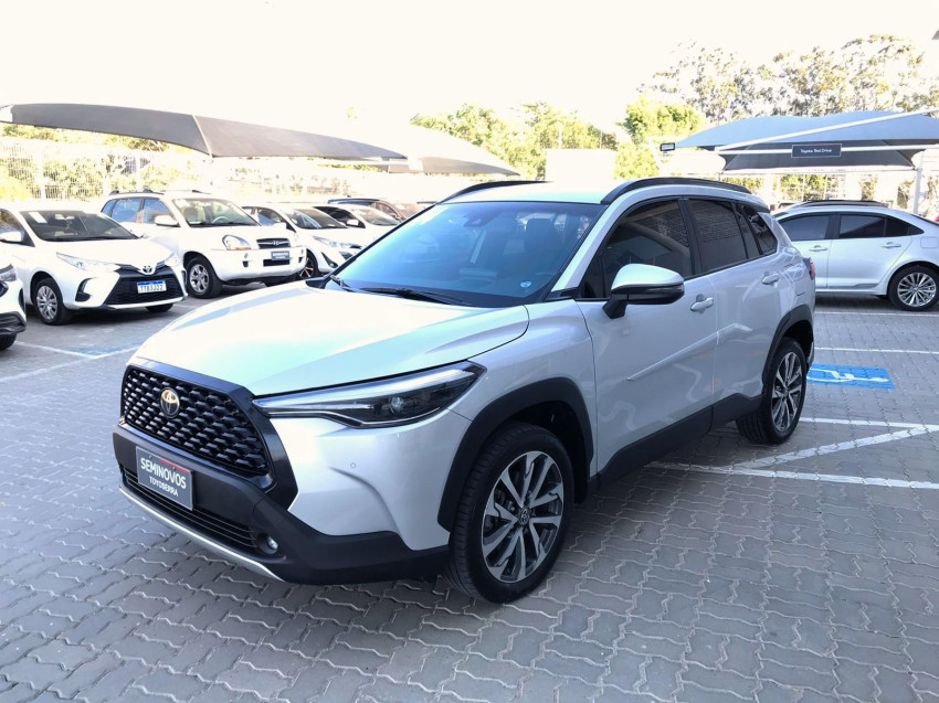 toyota corolla cross xre 2.0  flex automatico1