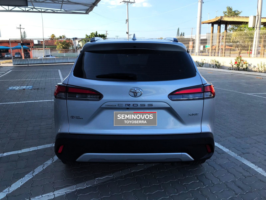 toyota corolla cross xre 2.0  flex automatico11
