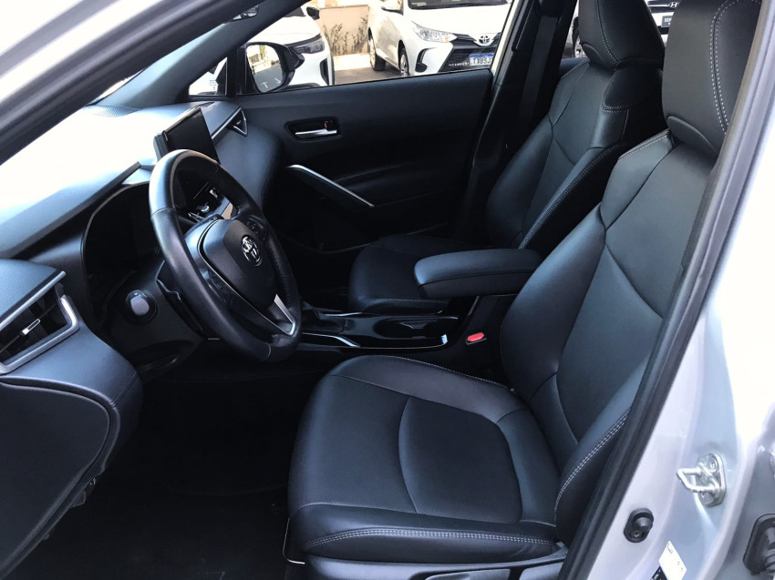 toyota corolla cross xre 2.0  flex automatico6