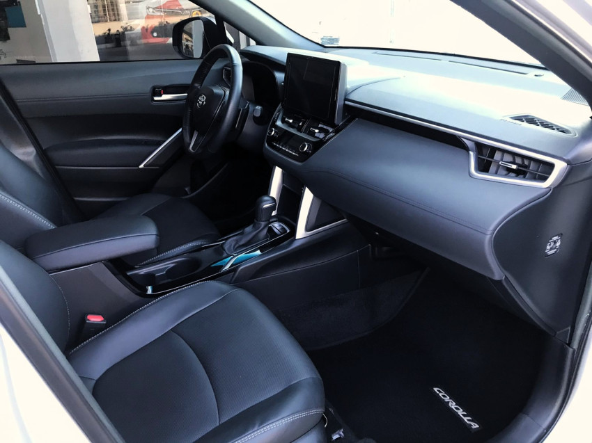 toyota corolla cross xre 2.0  flex automatico8
