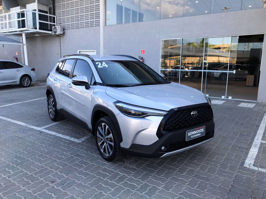toyota corolla cross xre 2.0  flex automatico3