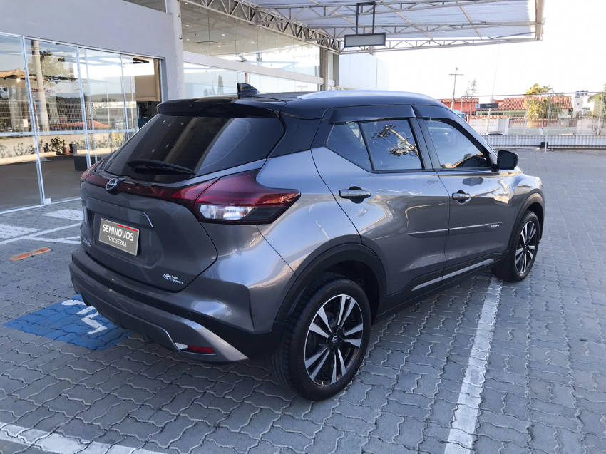 nissan kicks exclusive 1.6  flex automatico
