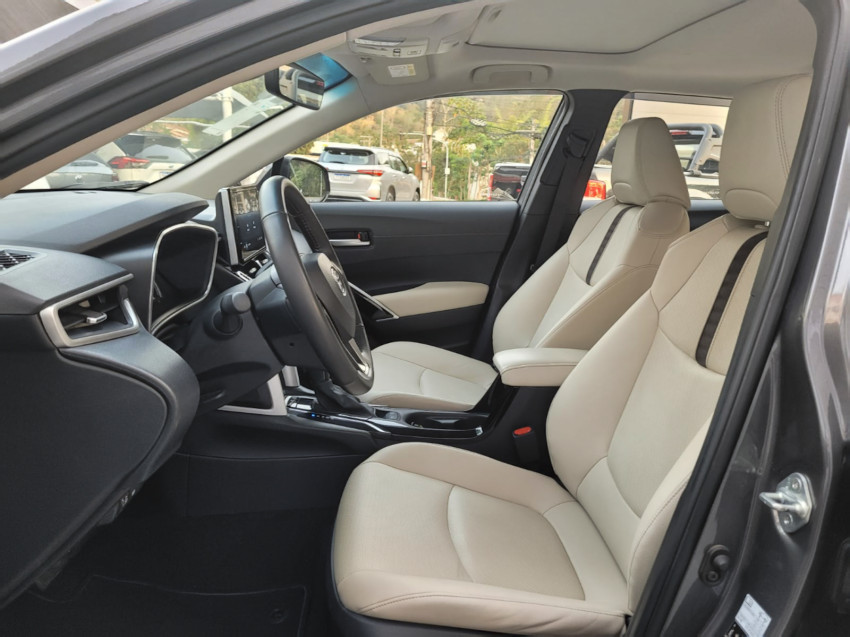 toyota corolla cross xrx 1.8  automatico (hibrido)