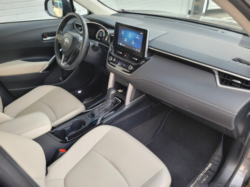 toyota corolla cross xrx 1.8  automatico (hibrido)
