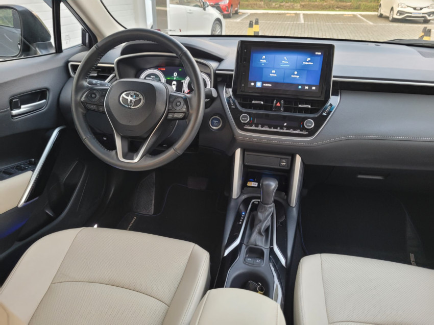 toyota corolla cross xrx 1.8  automatico (hibrido)