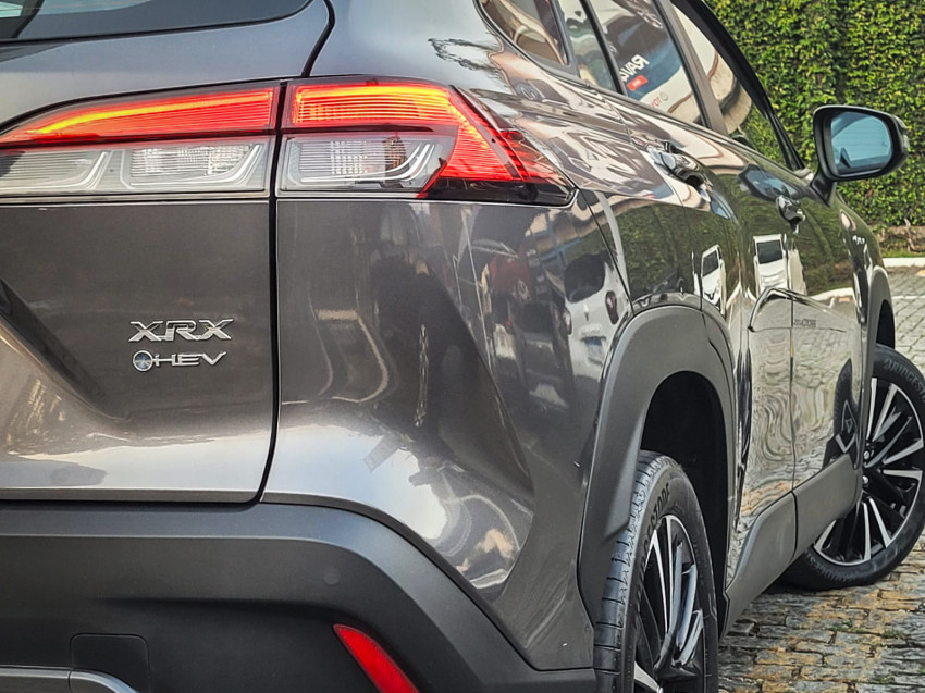 toyota corolla cross xrx 1.8  automatico (hibrido)