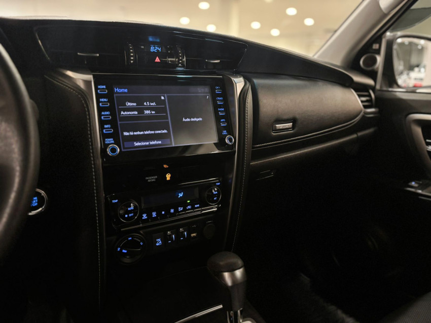 baixa km! - toyota hilux sw4 srx 4x4 2.8  dies. automatico19 baixa km! - toyota hilux sw4 srx 4x4 2.8  dies. automatico19