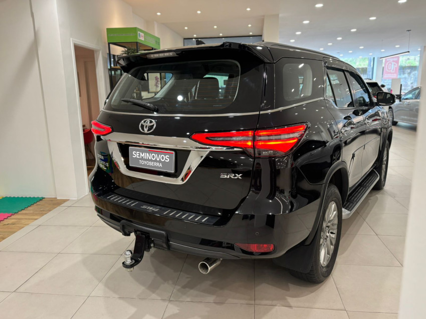 baixa km! - toyota hilux sw4 srx 4x4 2.8  dies. automatico4 baixa km! - toyota hilux sw4 srx 4x4 2.8  dies. automatico4