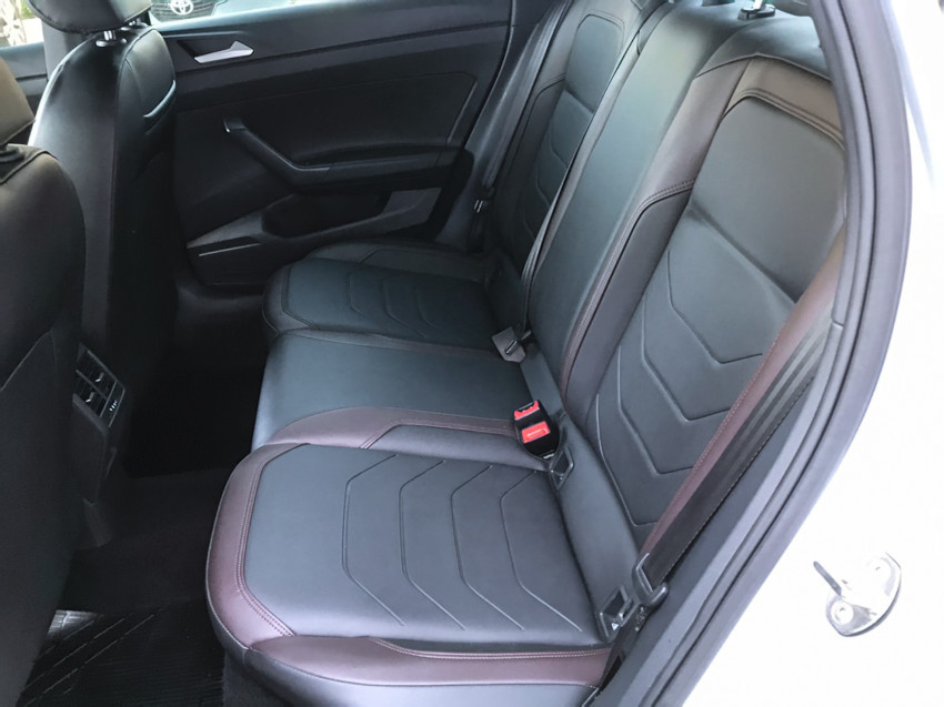 baixa km! - volkswagen virtus highline 200 tsi 1.0 flex  automatico