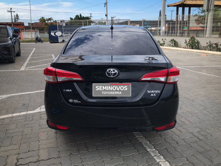 baixa km! - toyota yaris xs sedan 1.5 flex  automatico