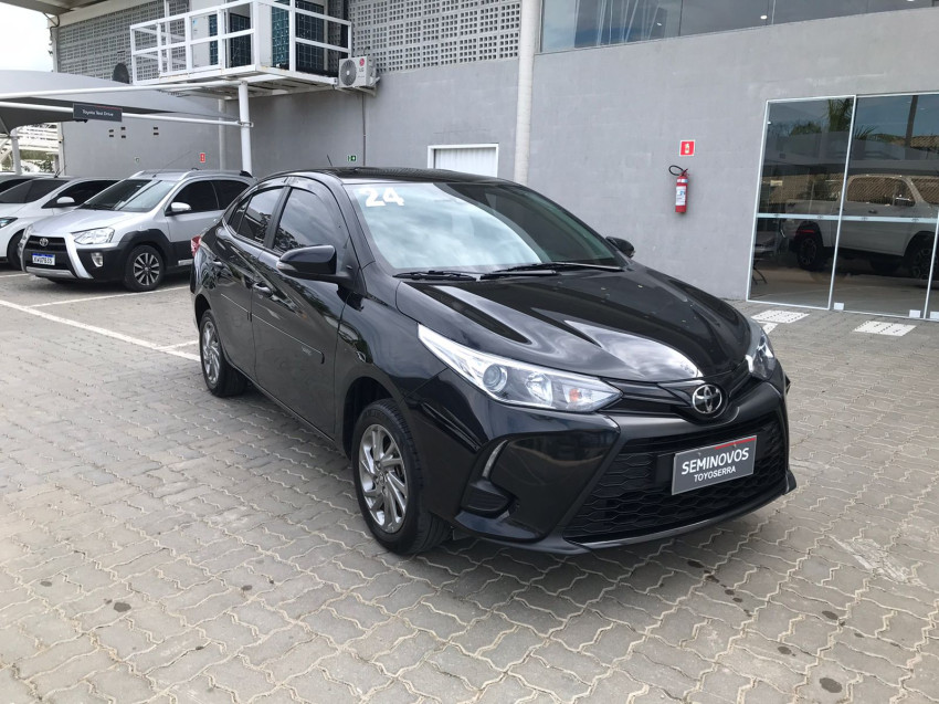 baixa km! - toyota yaris xs sedan 1.5 flex  automatico