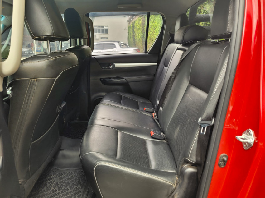 toyota hilux cd sr 4x4 2.8  diesel automatico