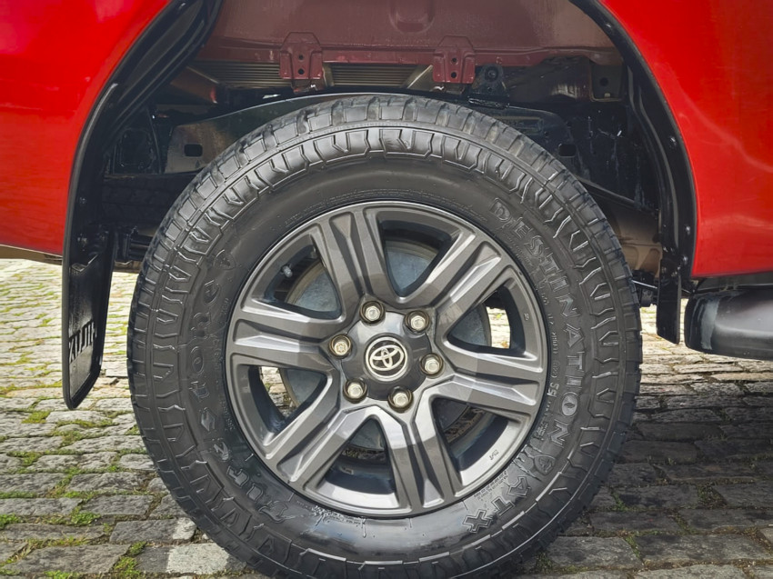 toyota hilux cd sr 4x4 2.8  diesel automatico