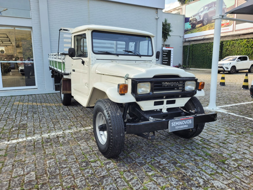 toyota band.picape chassi longo diesel