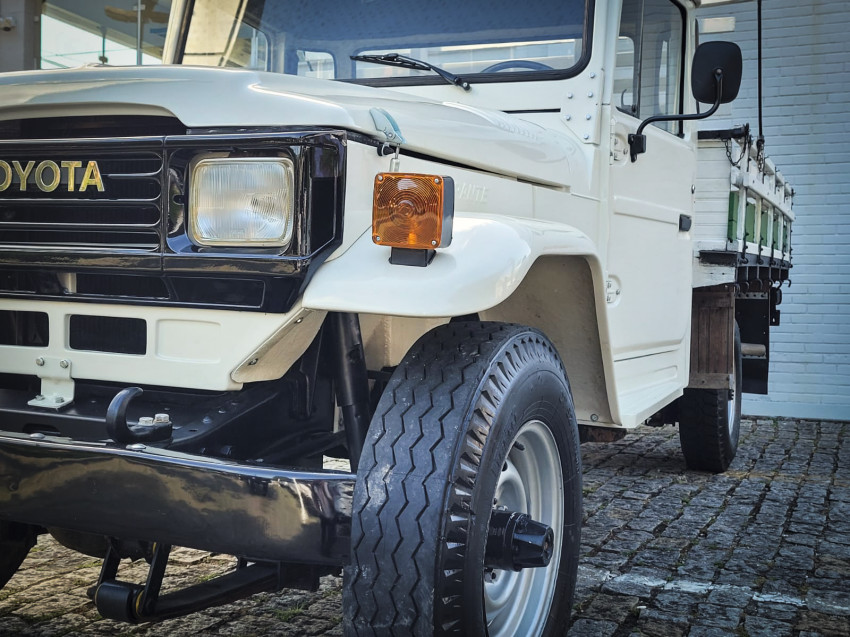 toyota band.picape chassi longo diesel