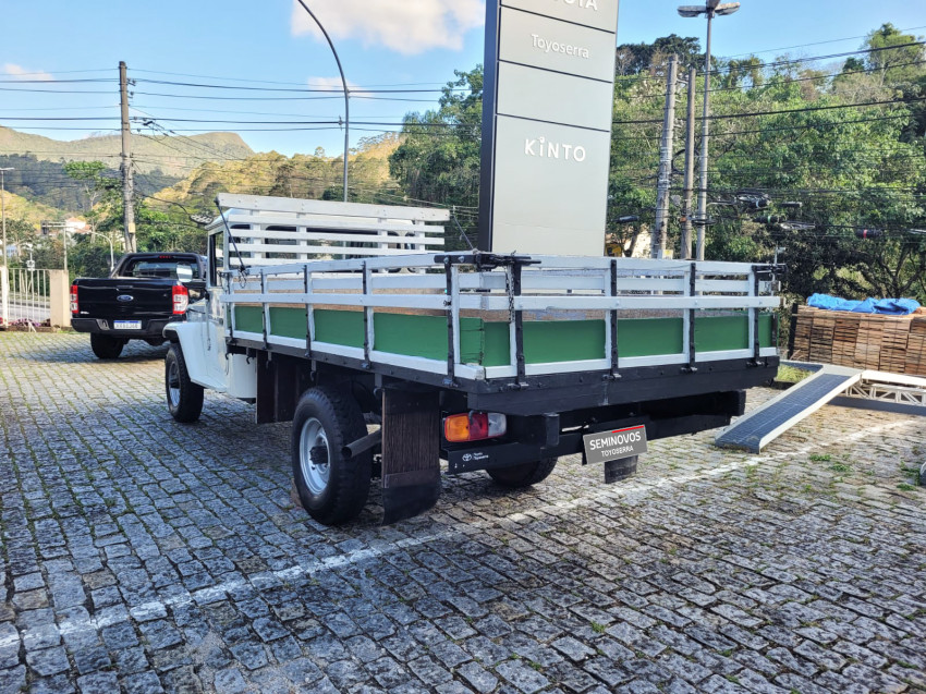 toyota band.picape chassi longo diesel