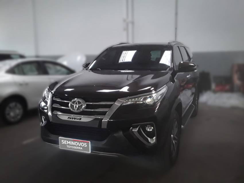 toyota hilux sw4 srx 4x4 2.8  dies. automatico1 toyota hilux sw4 srx 4x4 2.8  dies. automatico1