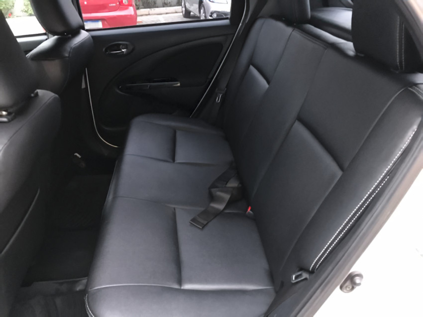 toyota etios cross 1.5 flex  manual8