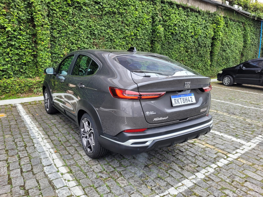 baixa km! - fiat fastback impetus 1.0 200 t. flex automatico5 baixa km! - fiat fastback impetus 1.0 200 t. flex automatico5