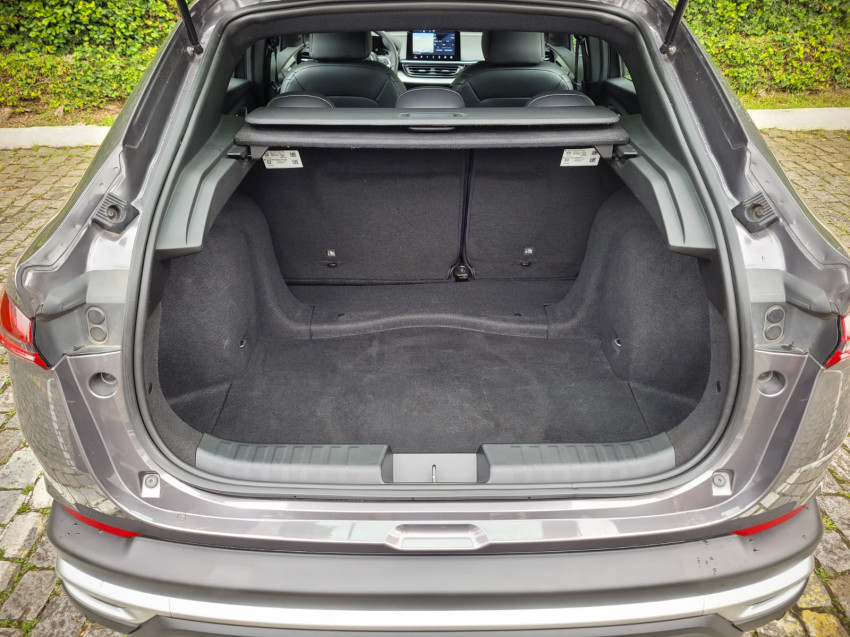 baixa km! - fiat fastback impetus 1.0 200 t. flex automatico17 baixa km! - fiat fastback impetus 1.0 200 t. flex automatico17