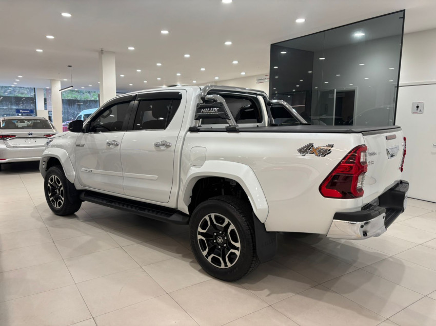 baixa km! - toyota hilux cd srx plus 4x4 2.8  die. automatico5