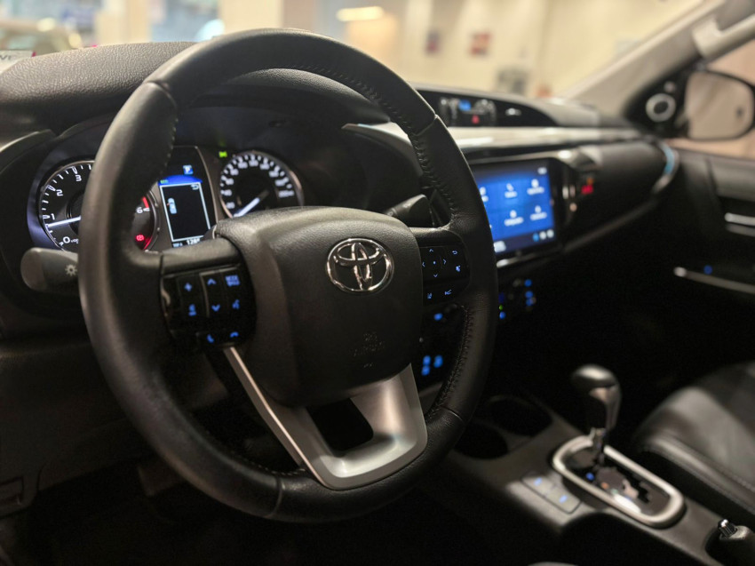 baixa km! - toyota hilux cd srx plus 4x4 2.8  die. automatico14