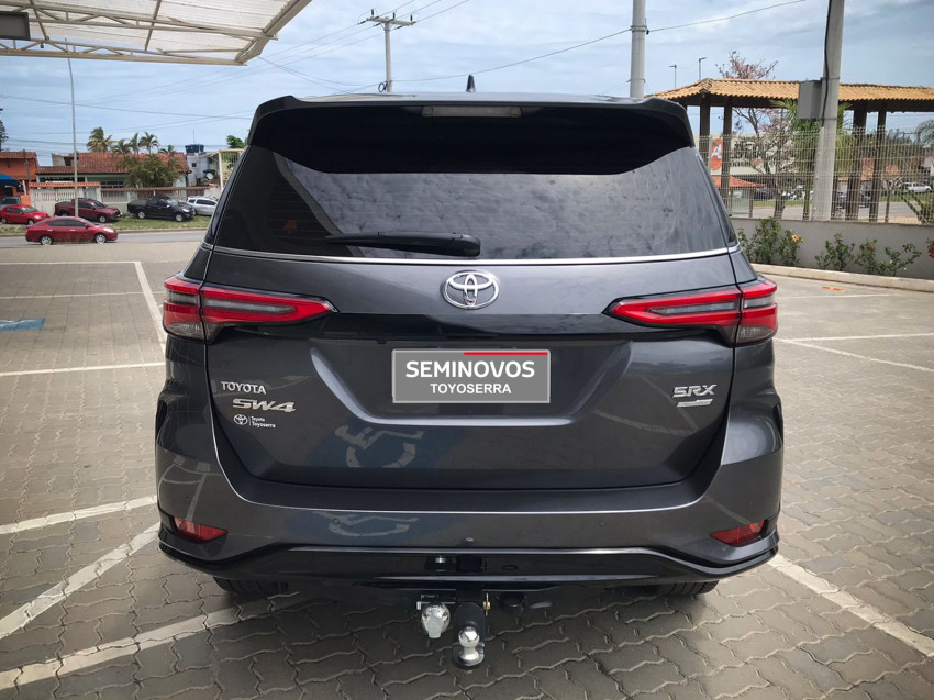 toyota hilux sw4 srx plat. 4x4 2.8 tb die. automatico13