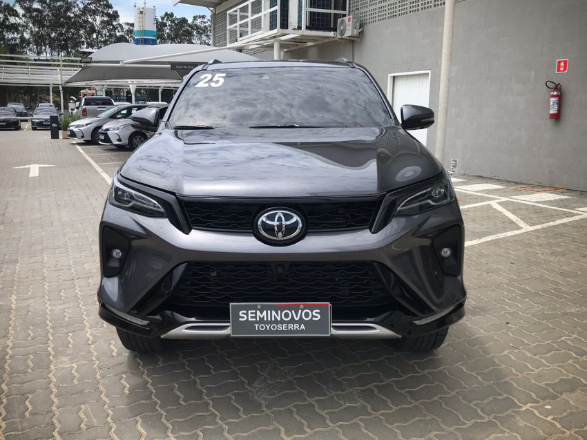 toyota hilux sw4 srx plat. 4x4 2.8 tb die. automatico12