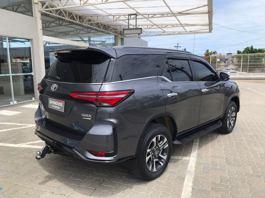 toyota hilux sw4 srx plat. 4x4 2.8 tb die. automatico4