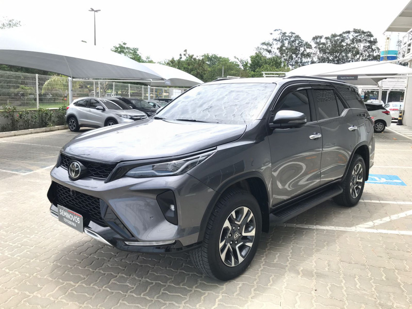 toyota hilux sw4 srx plat. 4x4 2.8 tb die. automatico1