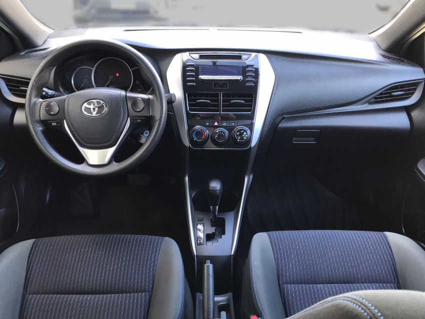 toyota yaris xl live 1.3 flex  automatico6