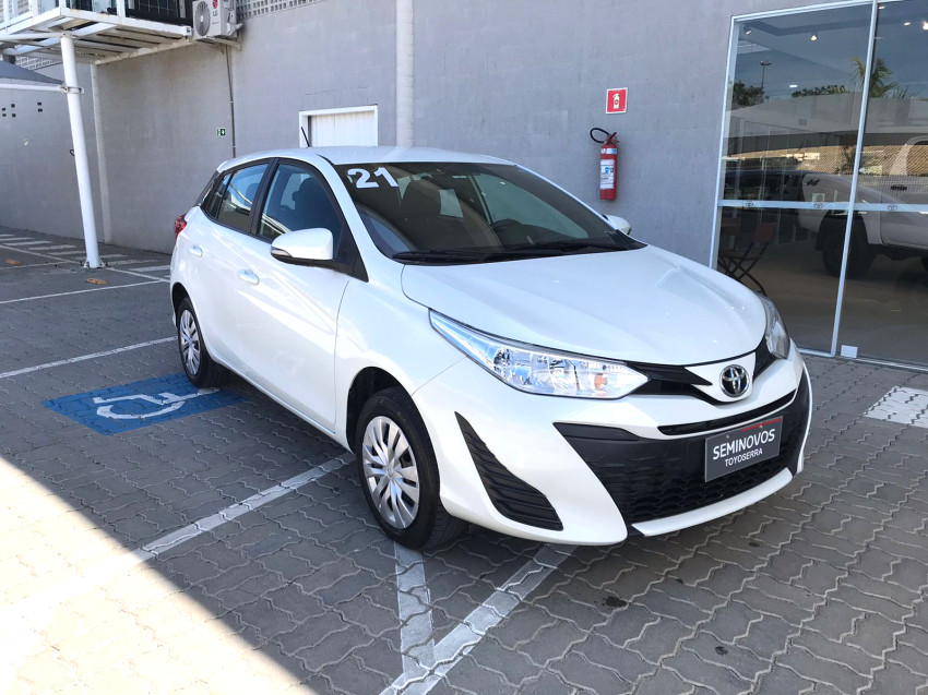 toyota yaris xl live 1.3 flex  automatico3