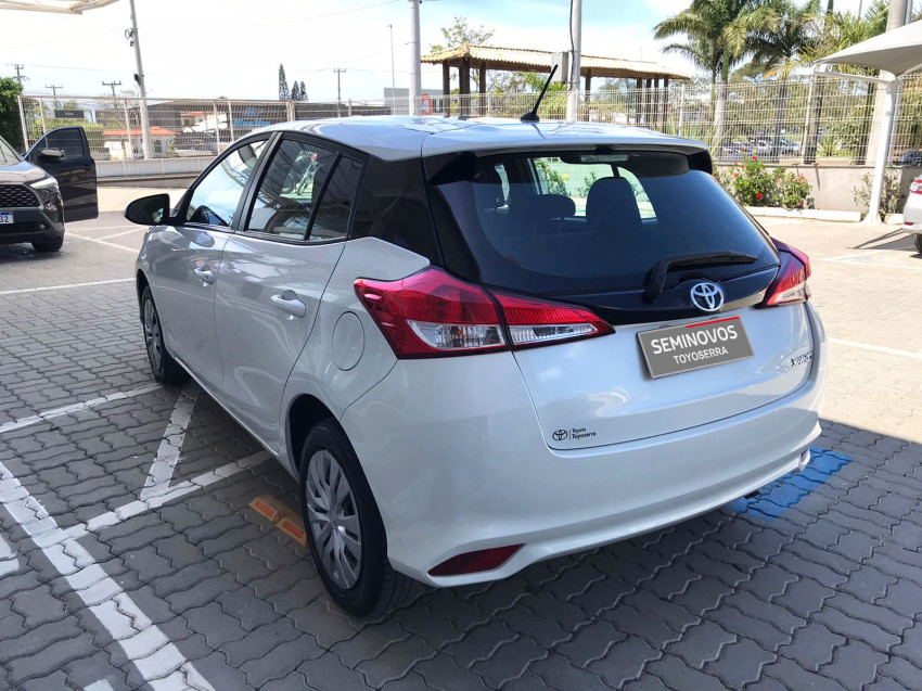 toyota yaris xl live 1.3 flex  automatico5