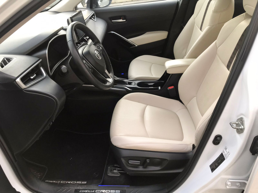 toyota corolla cross xrx 1.8  automatico (hibrido)7