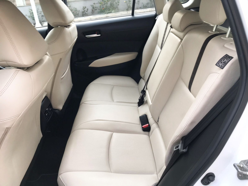 toyota corolla cross xrx 1.8  automatico (hibrido)8