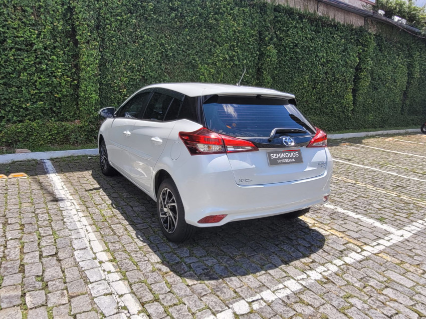 baixa km! - toyota yaris xls 1.5 flex  automatico4