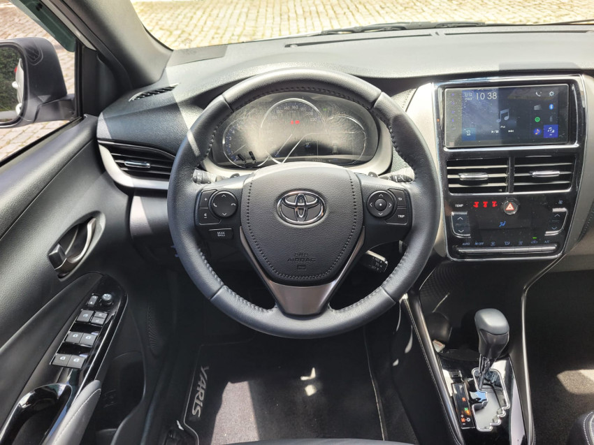 baixa km! - toyota yaris xls 1.5 flex  automatico10