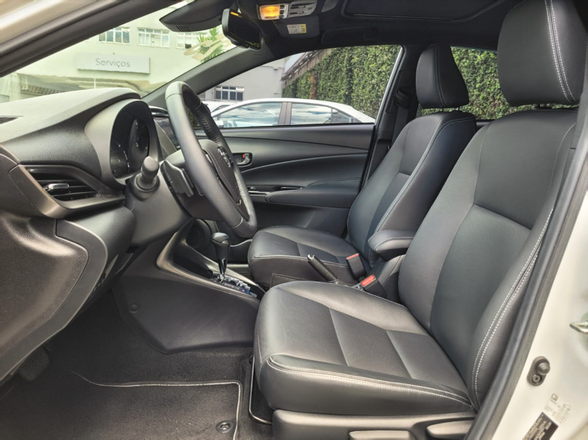 baixa km! - toyota yaris xls 1.5 flex  automatico6