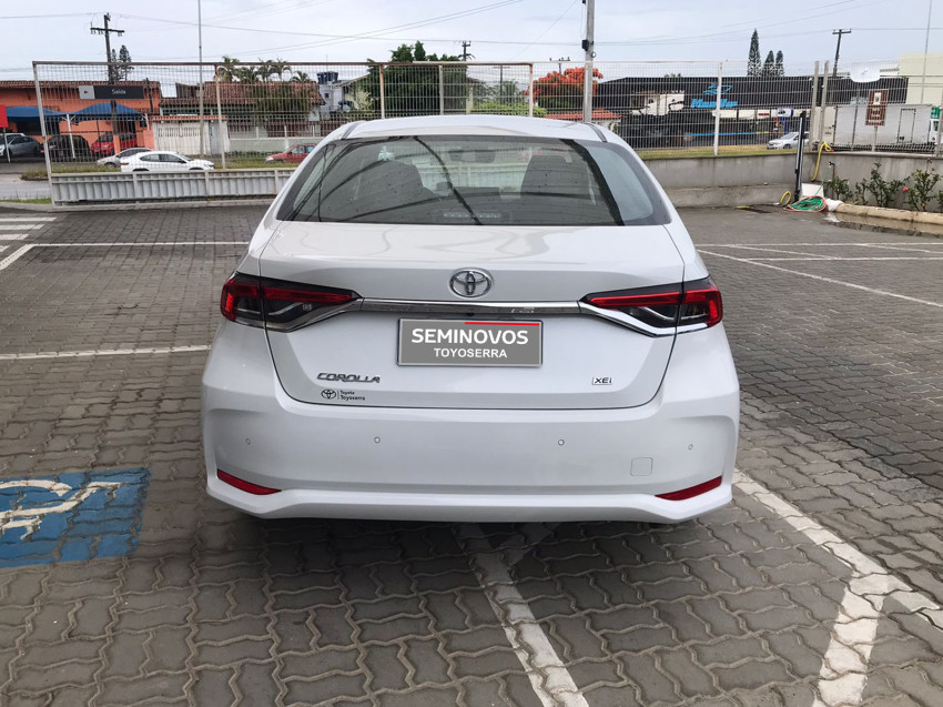 toyota corolla xei 2.0 flex  automatico12