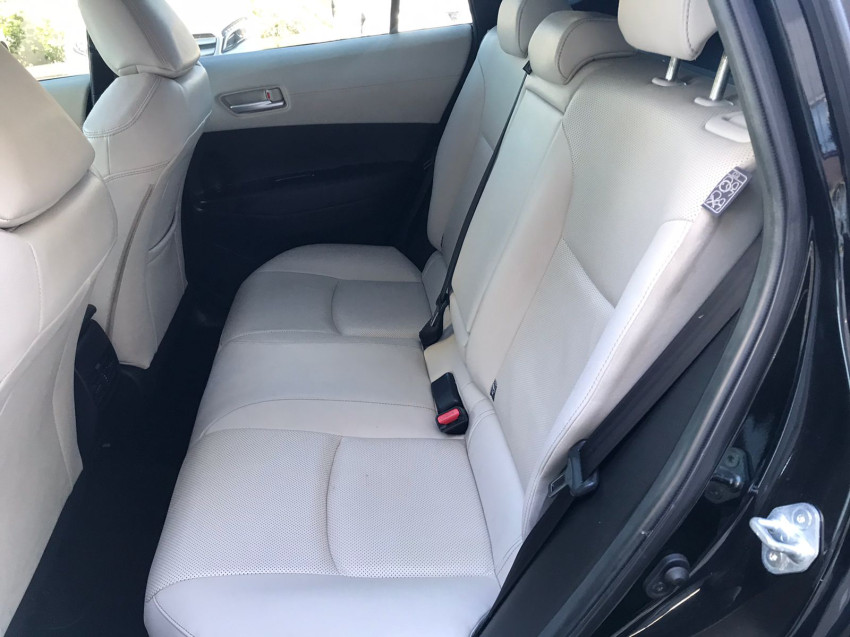 toyota corolla cross xrx 1.8  automatico (hibrido)8