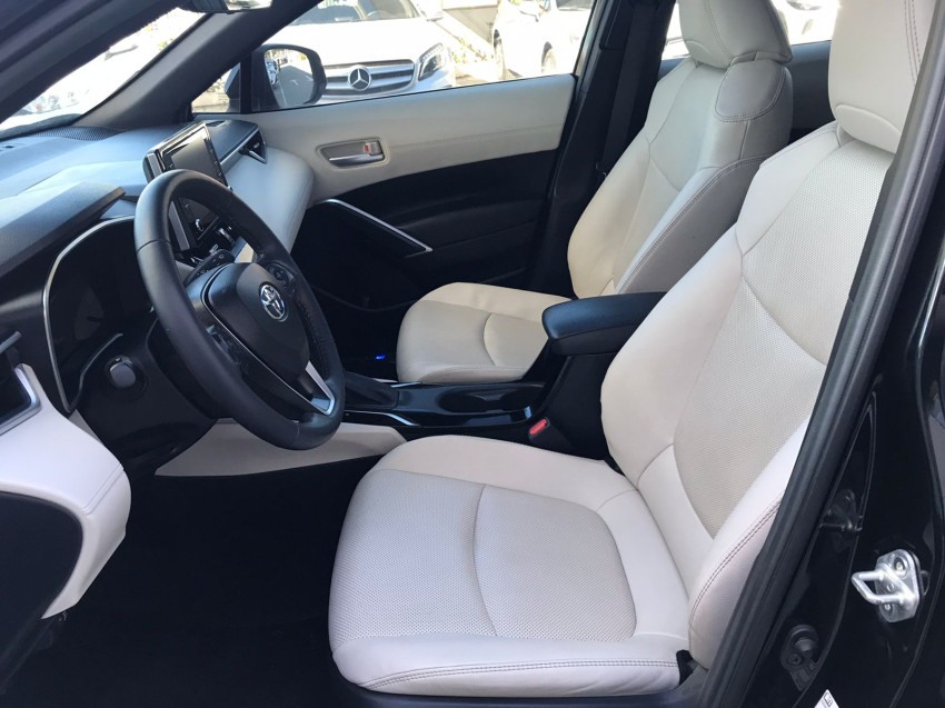 toyota corolla cross xrx 1.8  automatico (hibrido)7