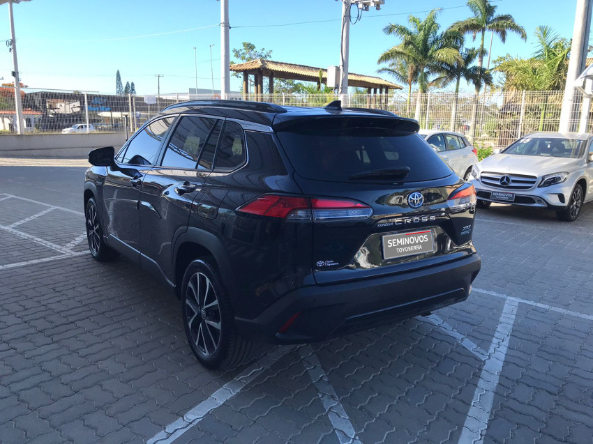 toyota corolla cross xrx 1.8  automatico (hibrido)5