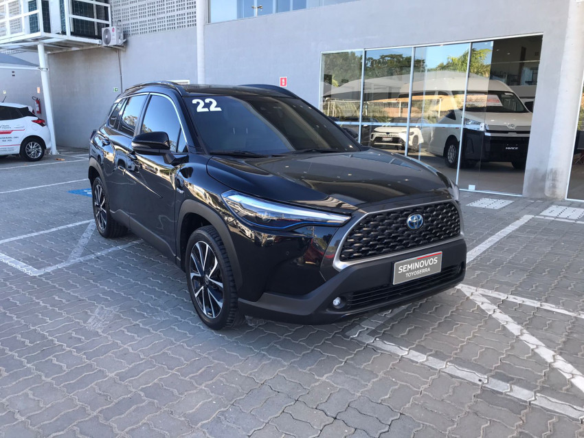 toyota corolla cross xrx 1.8  automatico (hibrido)3