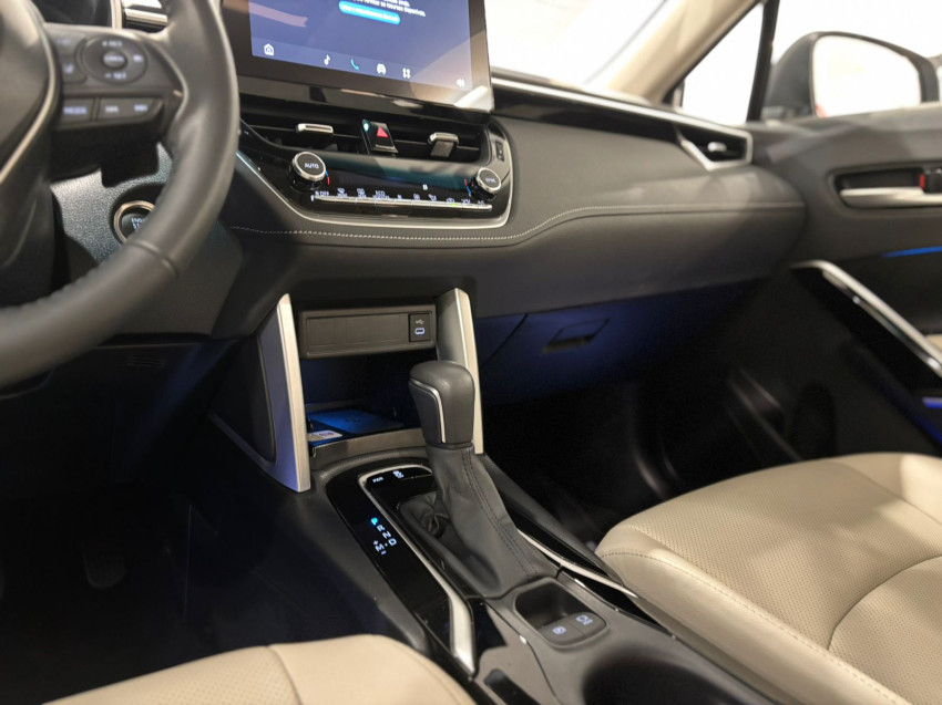 toyota corolla cross xrx 2.0  flex automatico17