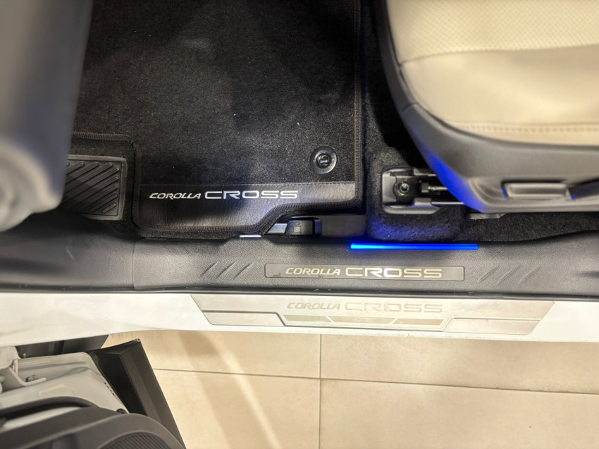 toyota corolla cross xrx 2.0  flex automatico12