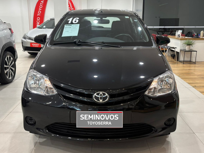 baixa km! - toyota etios xs 1.5 flex  manual16