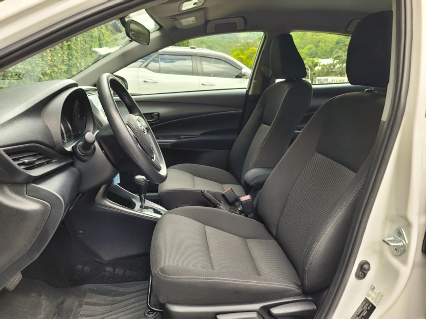 toyota yaris xl sedan 1.5 flex  automatico7